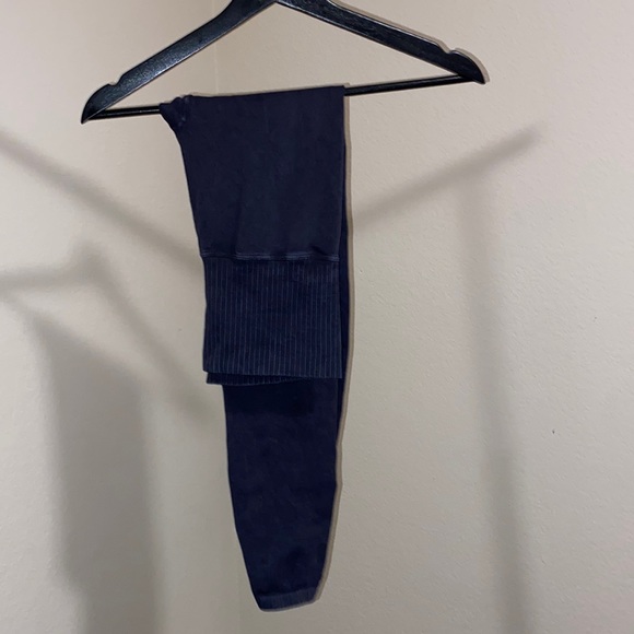 NWOT Free People Movement Good karma leggings size m/l color washed black - Picture 6 of 9